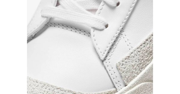 Кроссовки Nike Blazer Mid 77 Vintage / white BQ6806-100